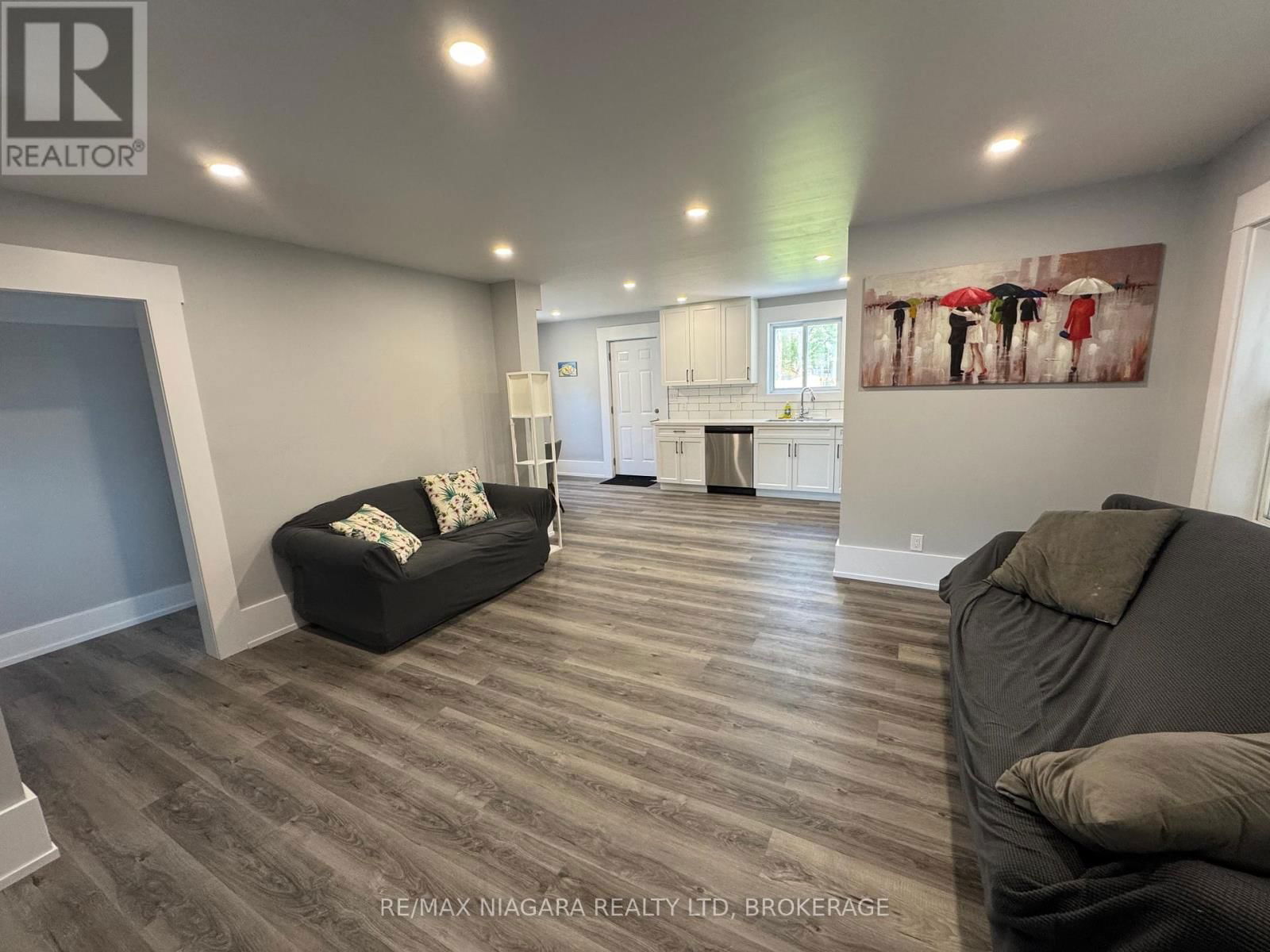 5840 GLENHOLME AVENUE Image 6