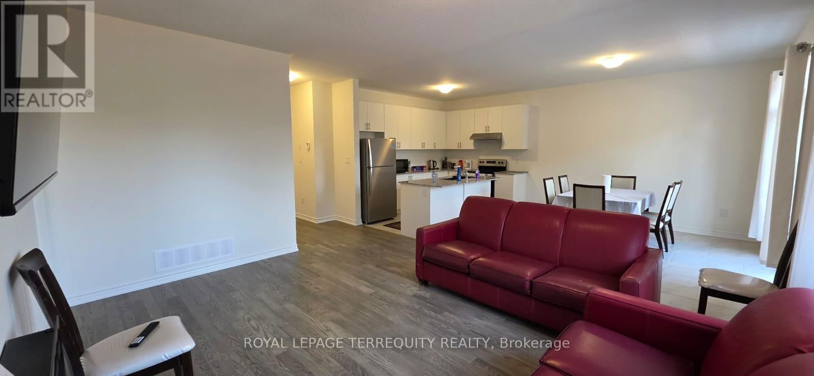 37 HILLCROFT WAY Image 29