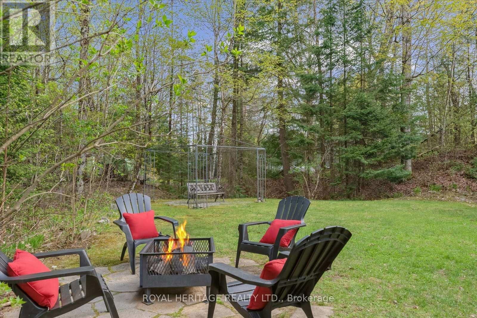 1037 ALVIC LANE Image 10