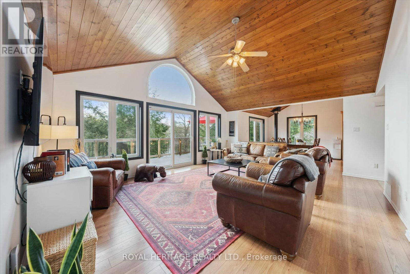 1037 ALVIC LANE Image 22