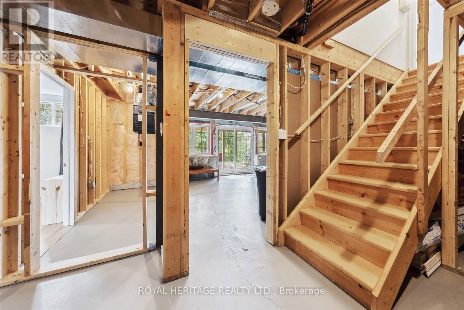 1037 ALVIC LANE Image 31