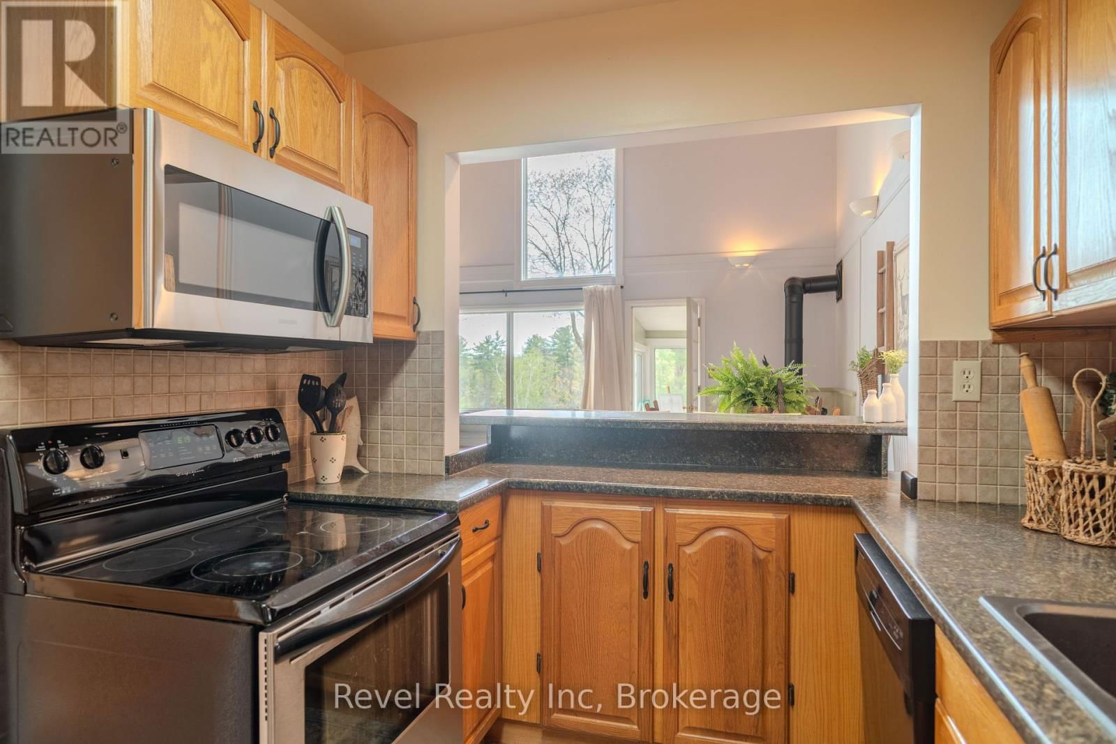 14 SWALLOW ROAD Image 13