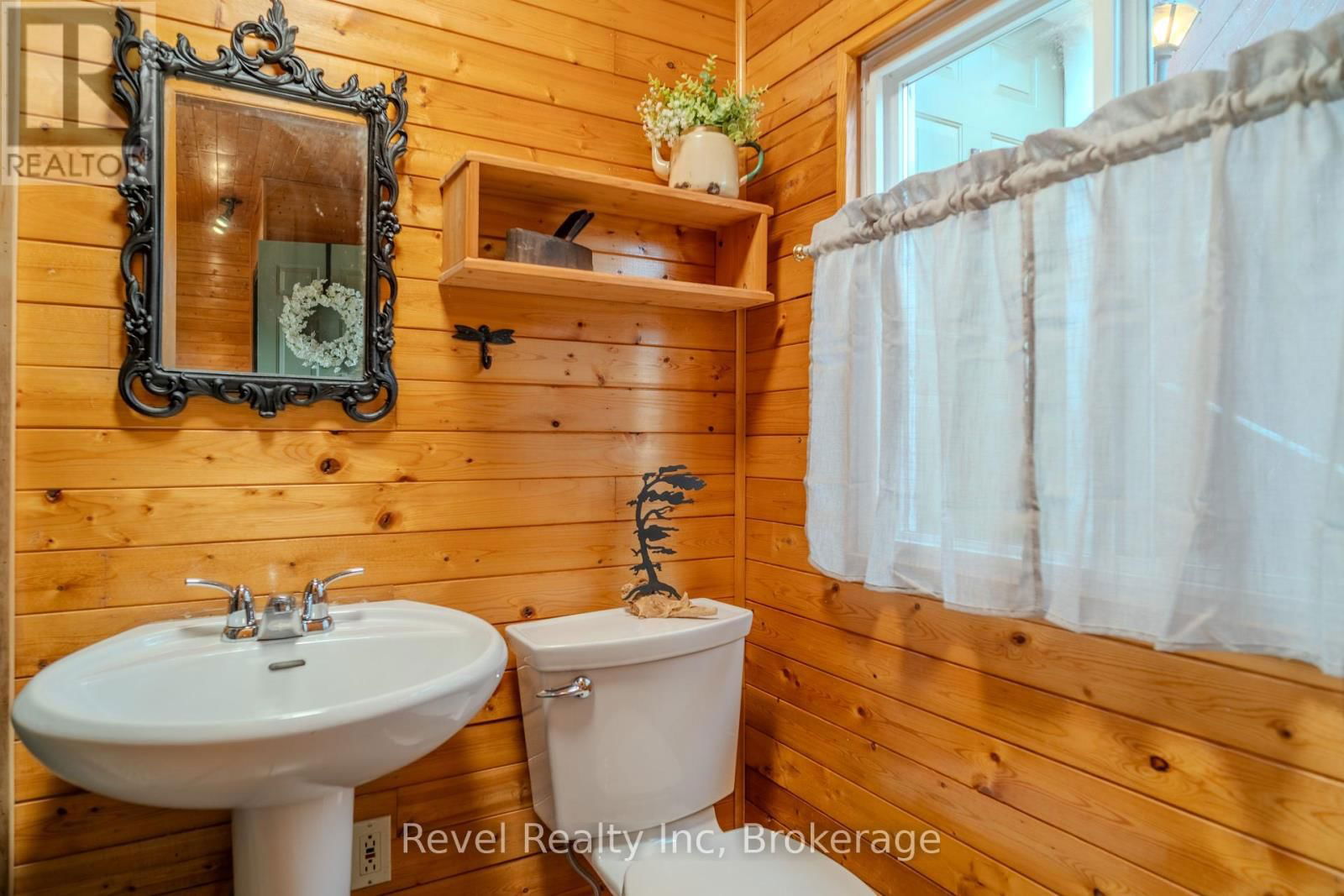 14 SWALLOW ROAD Image 14