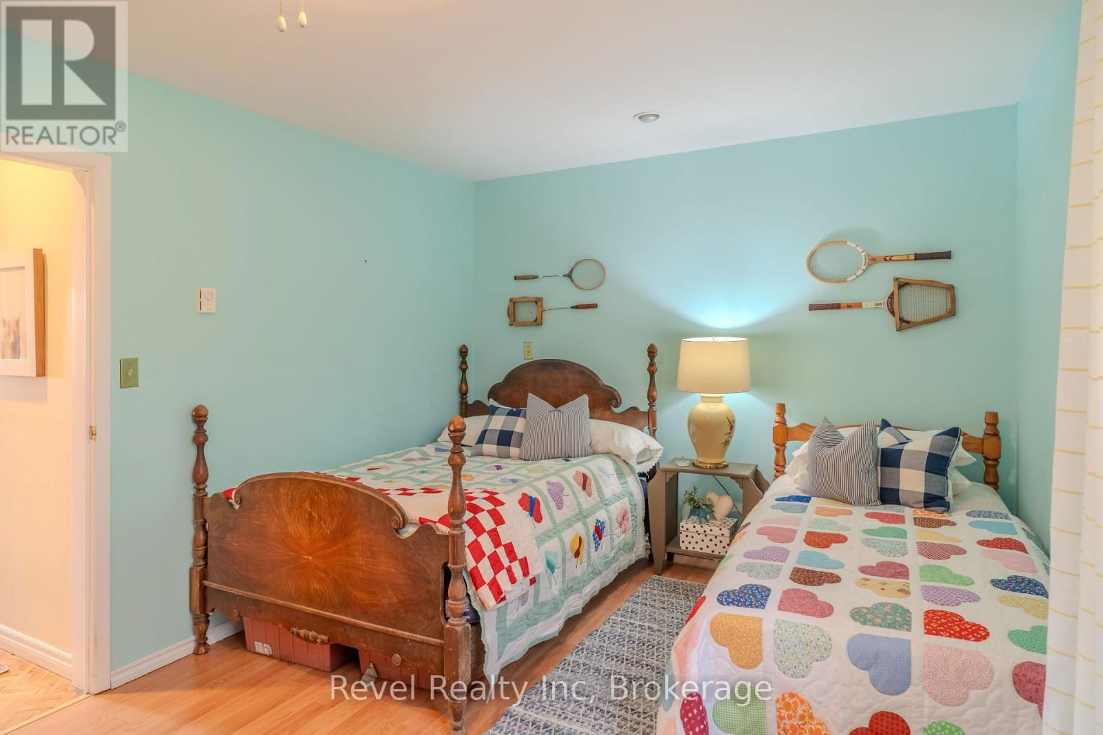 14 SWALLOW ROAD Image 15