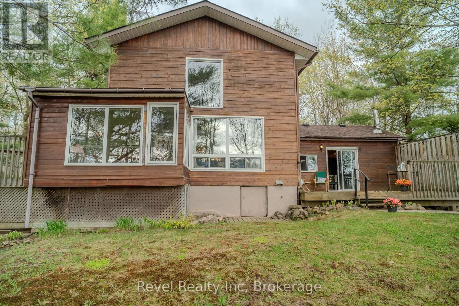14 SWALLOW ROAD Image 24