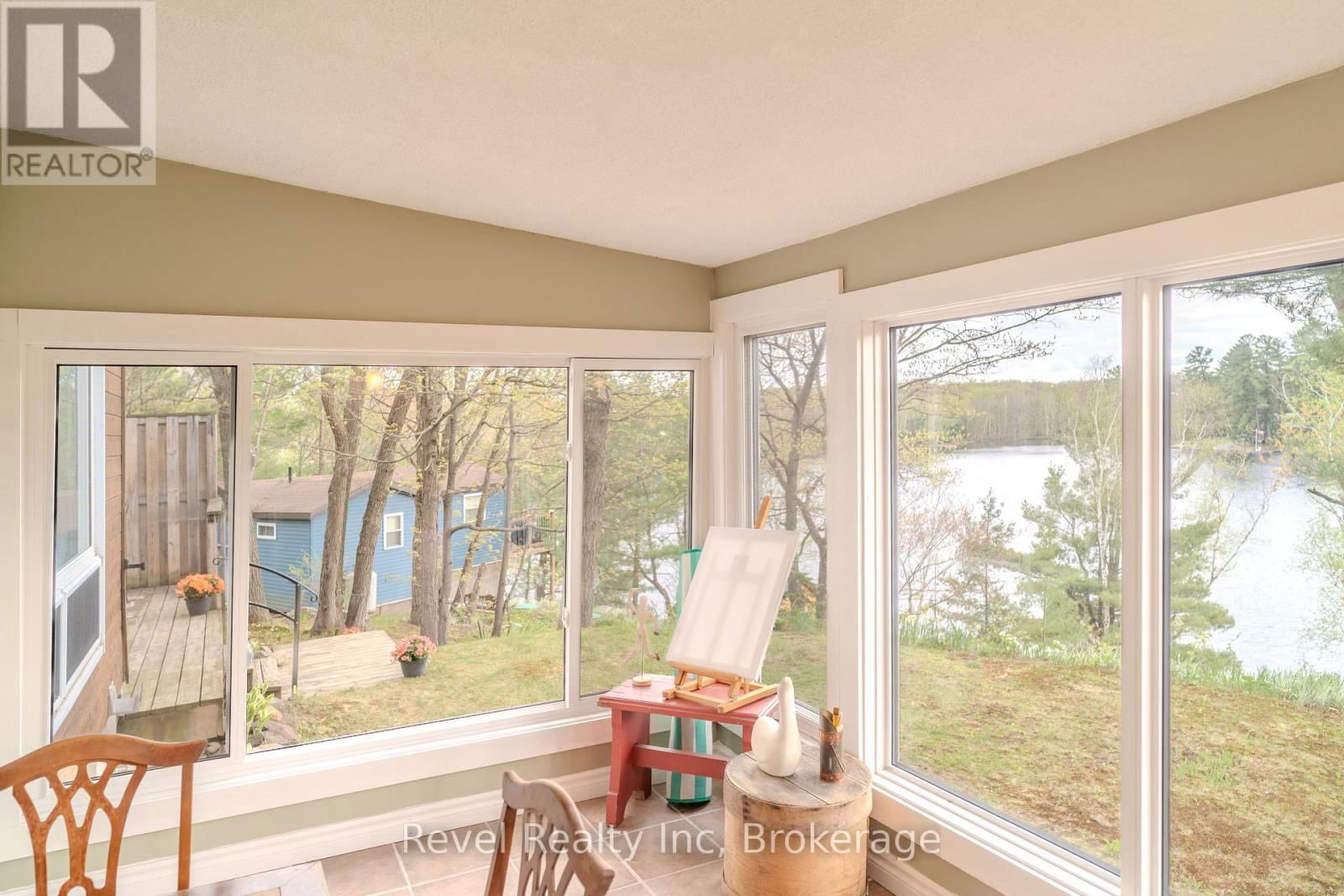 14 SWALLOW ROAD Image 9