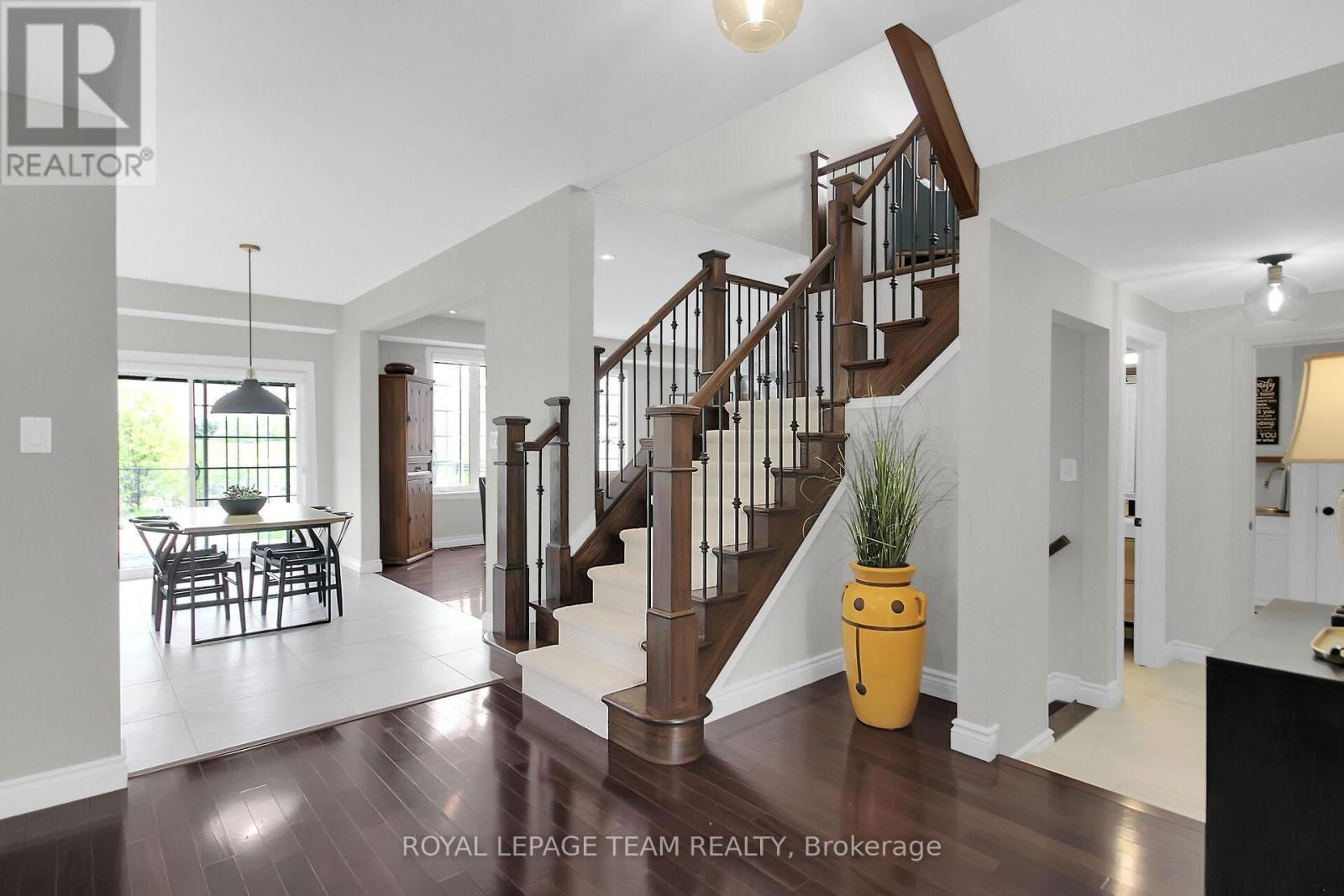 441 BLACKLEAF DRIVE Image 10