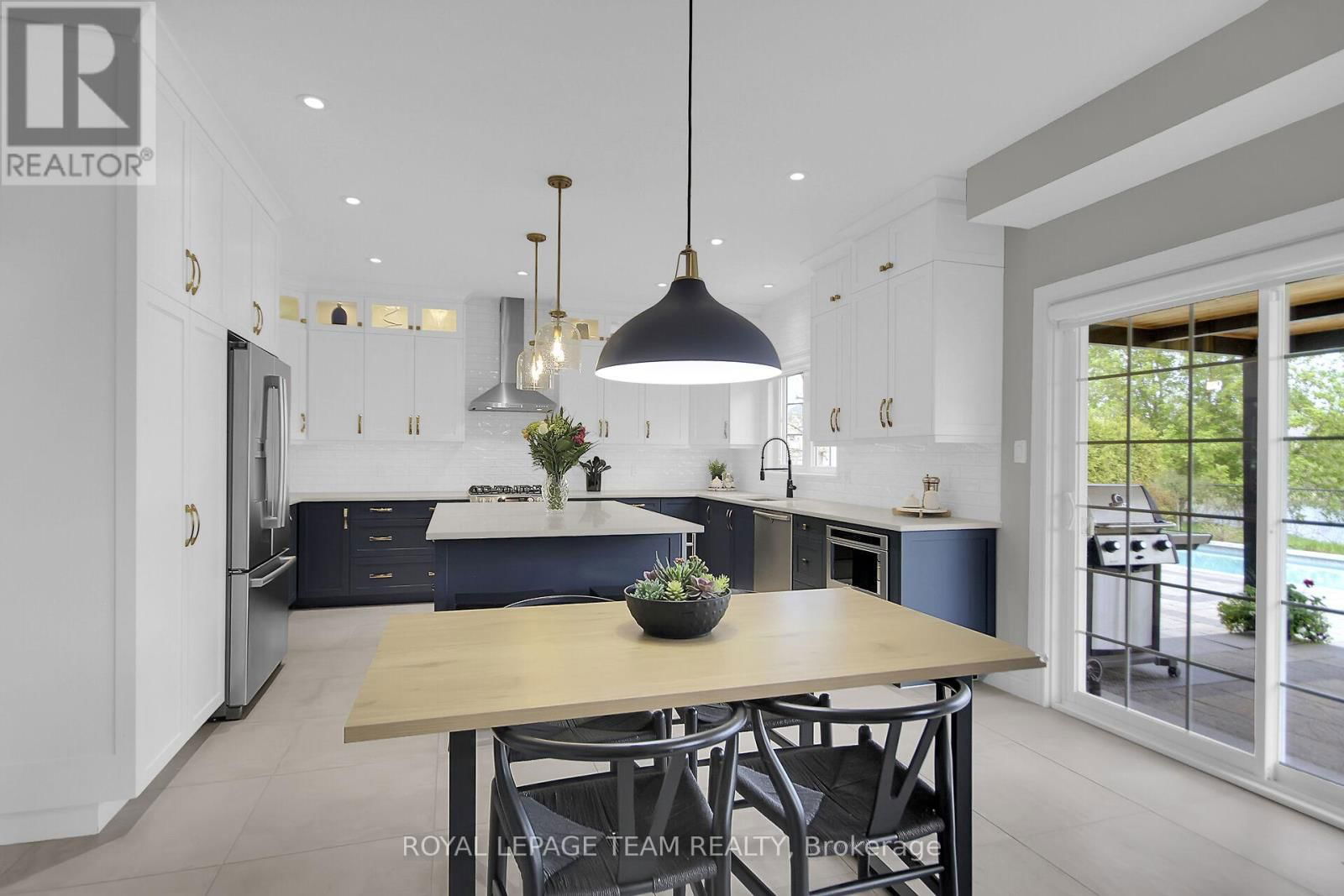 441 BLACKLEAF DRIVE Image 13