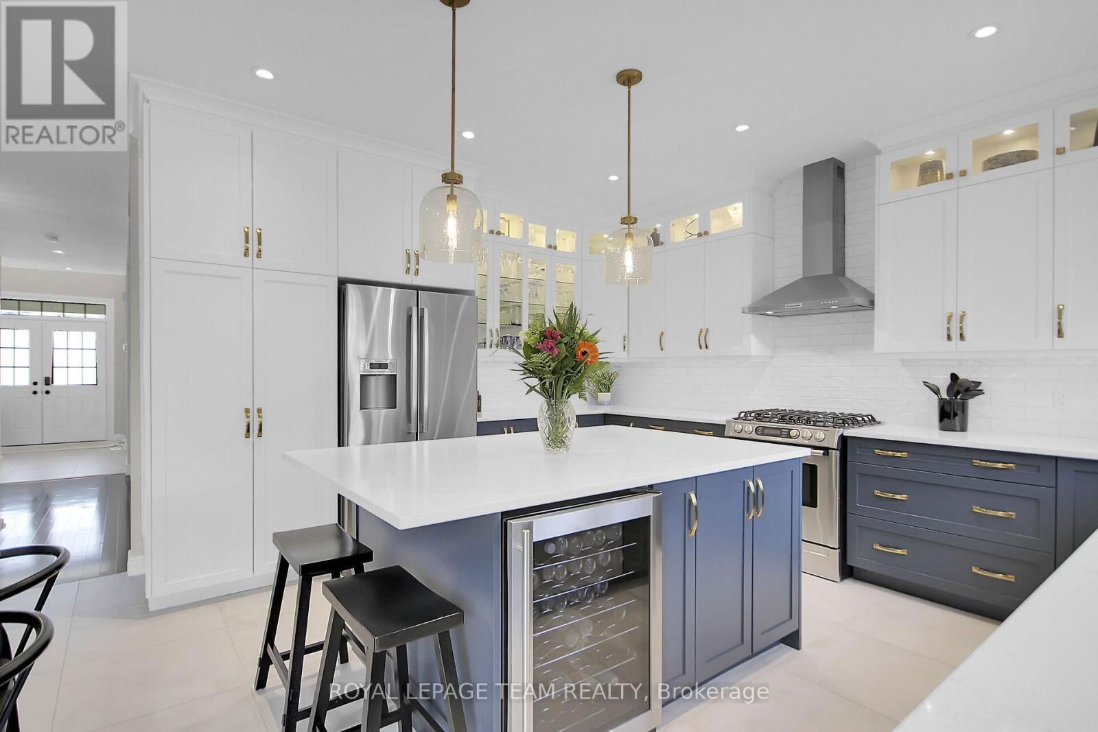 441 BLACKLEAF DRIVE Image 15