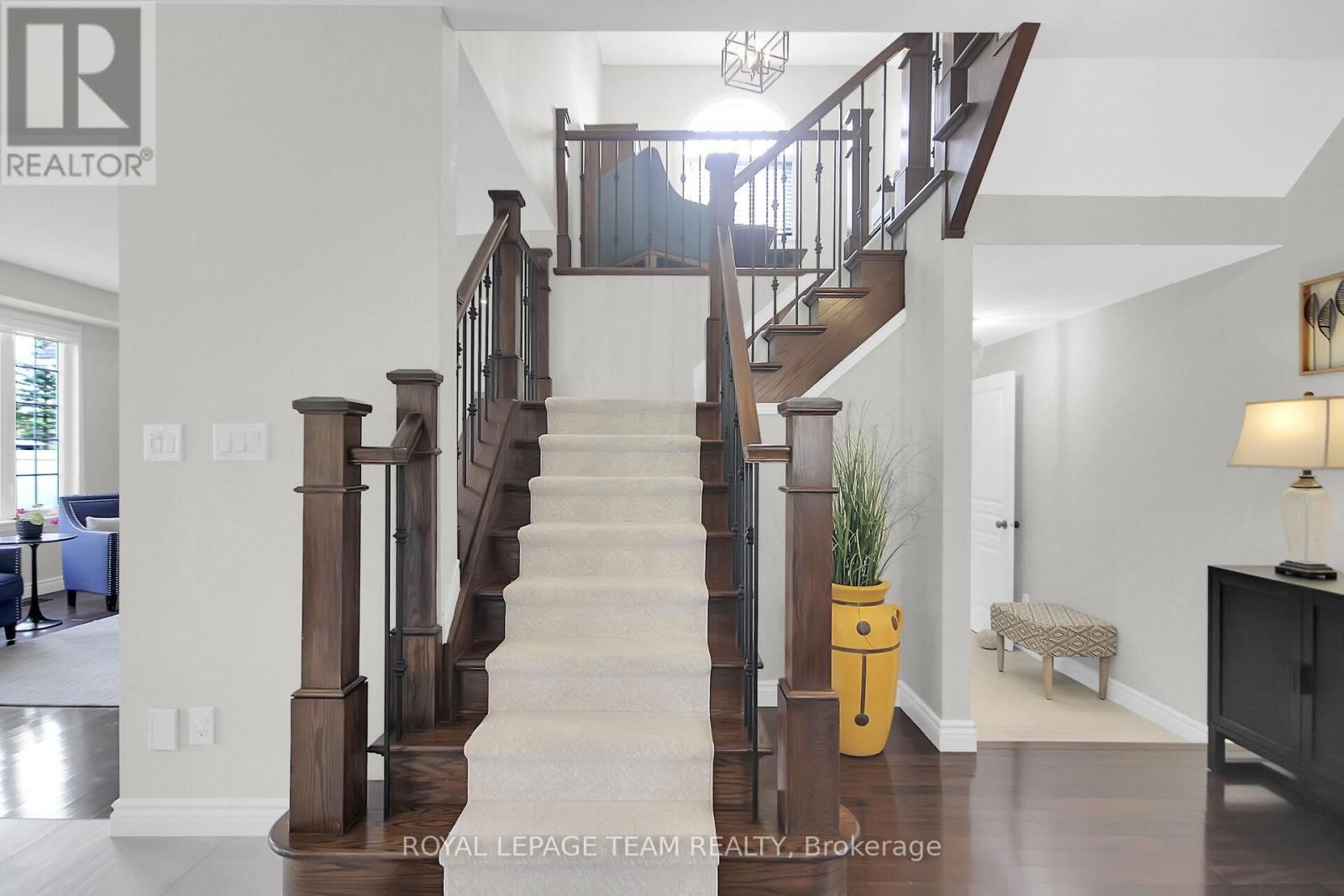 441 BLACKLEAF DRIVE Image 19