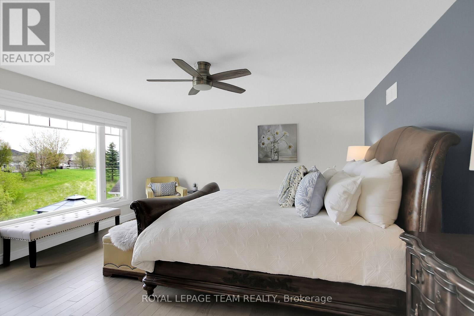441 BLACKLEAF DRIVE Image 24