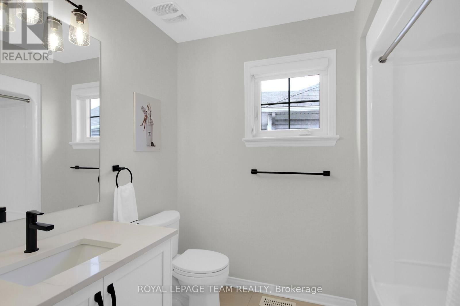 441 BLACKLEAF DRIVE Image 34