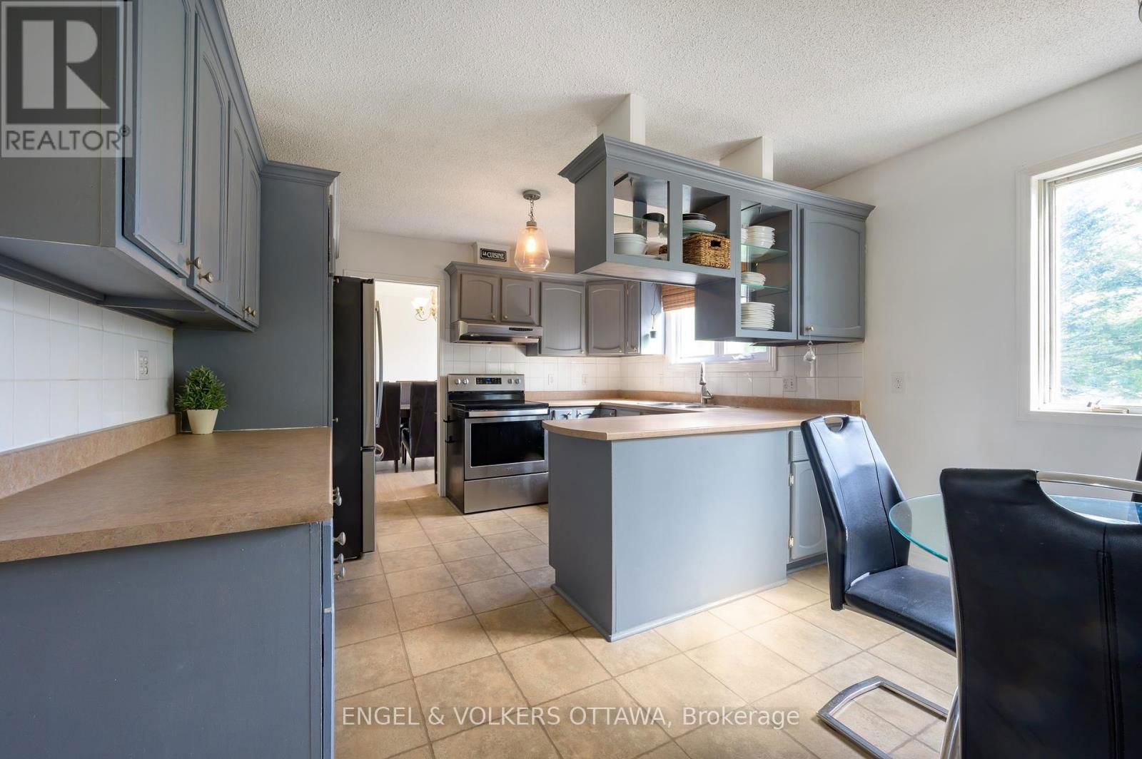 5608 RICHMOND ROAD Image 10
