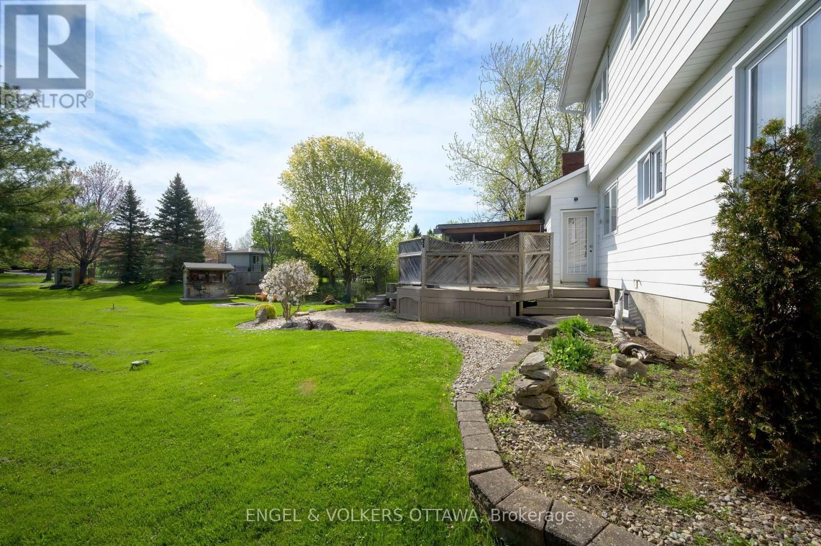 5608 RICHMOND ROAD Image 28
