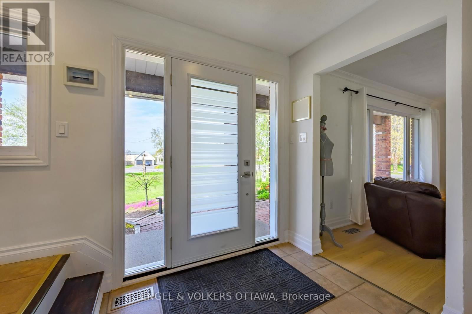5608 RICHMOND ROAD Image 3