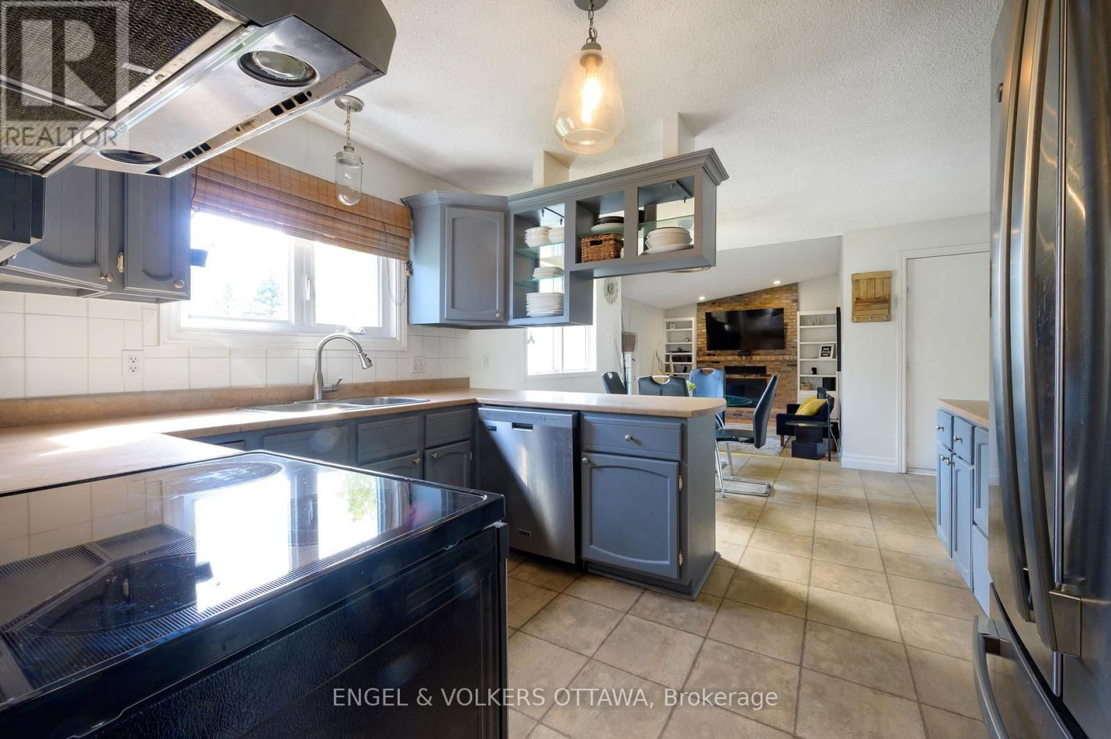 5608 RICHMOND ROAD Image 9