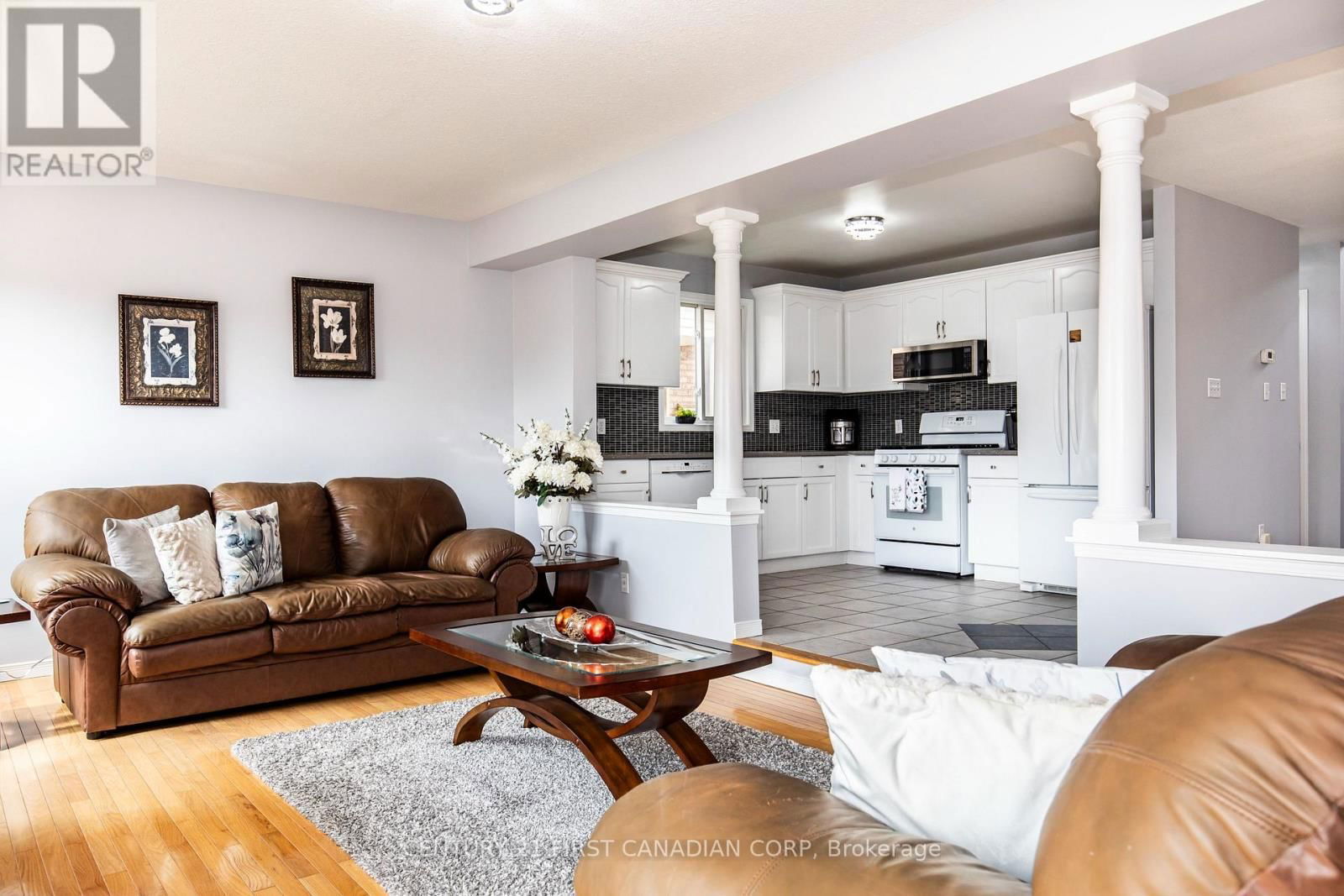 570 CUTHBERT CIRCLE Image 10