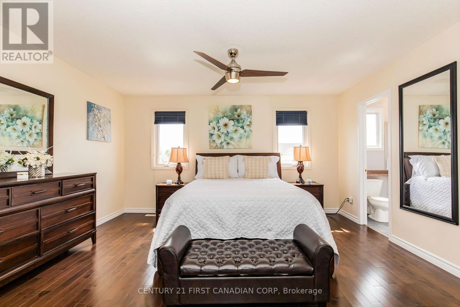 570 CUTHBERT CIRCLE Image 16