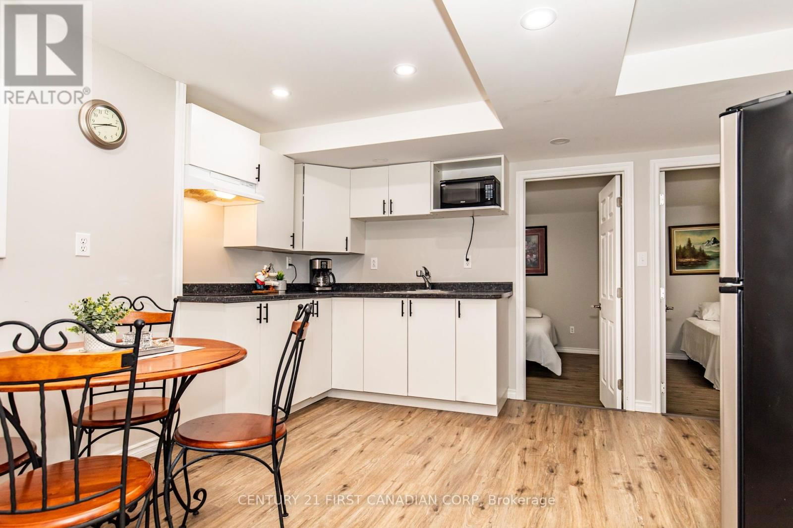 570 CUTHBERT CIRCLE Image 35