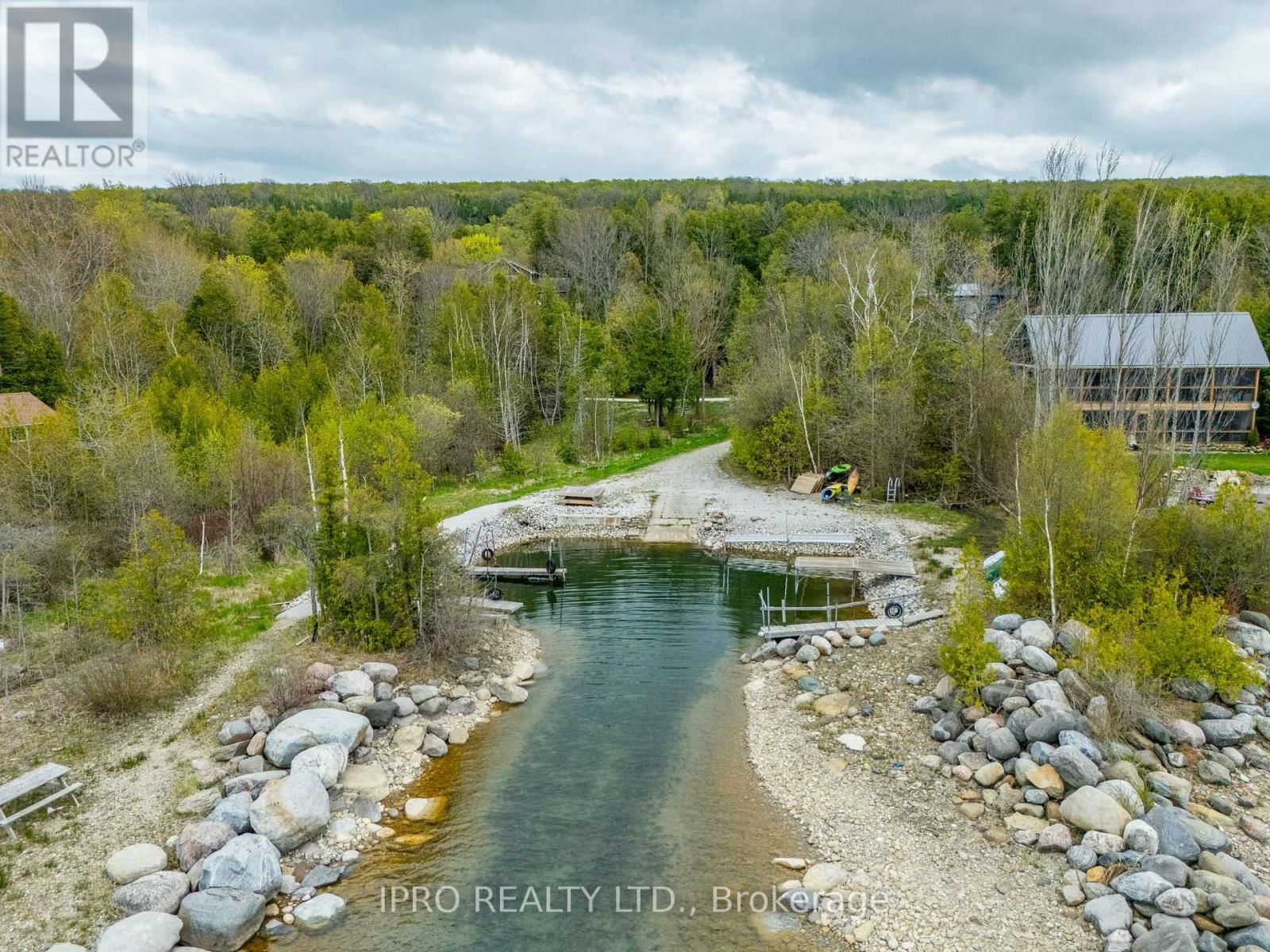 502495 GREY ROAD 1 Image 39