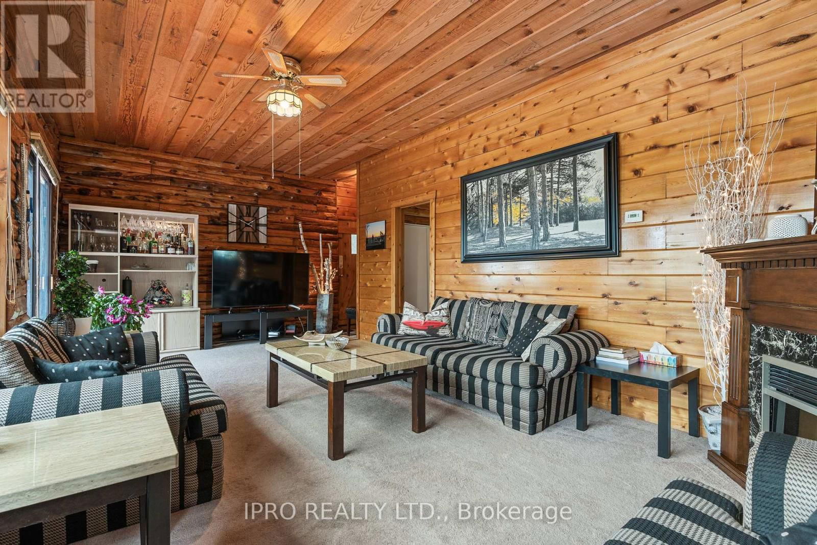502495 GREY ROAD 1 Image 9