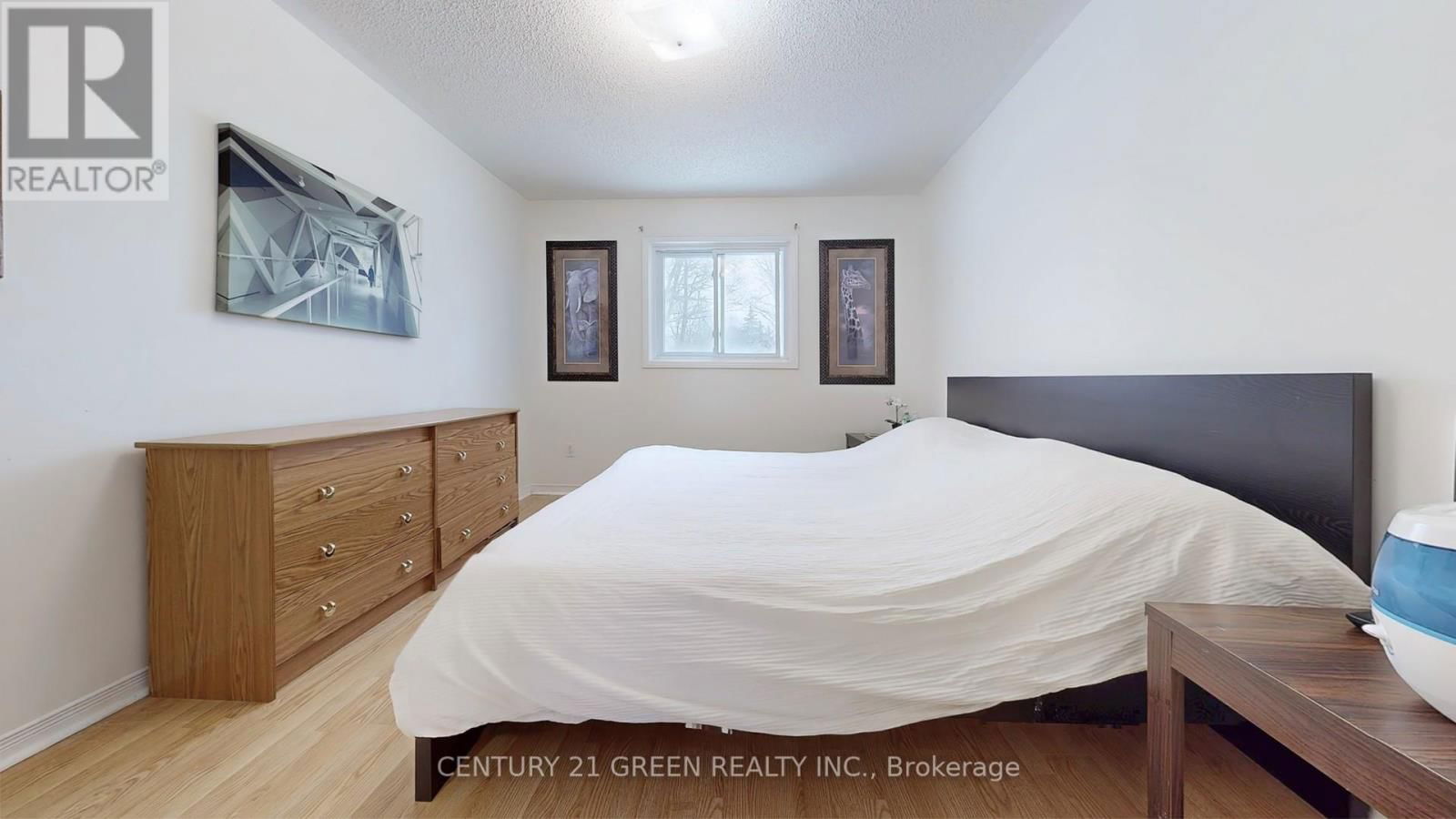 191 CARROLL CRESCENT Image 12