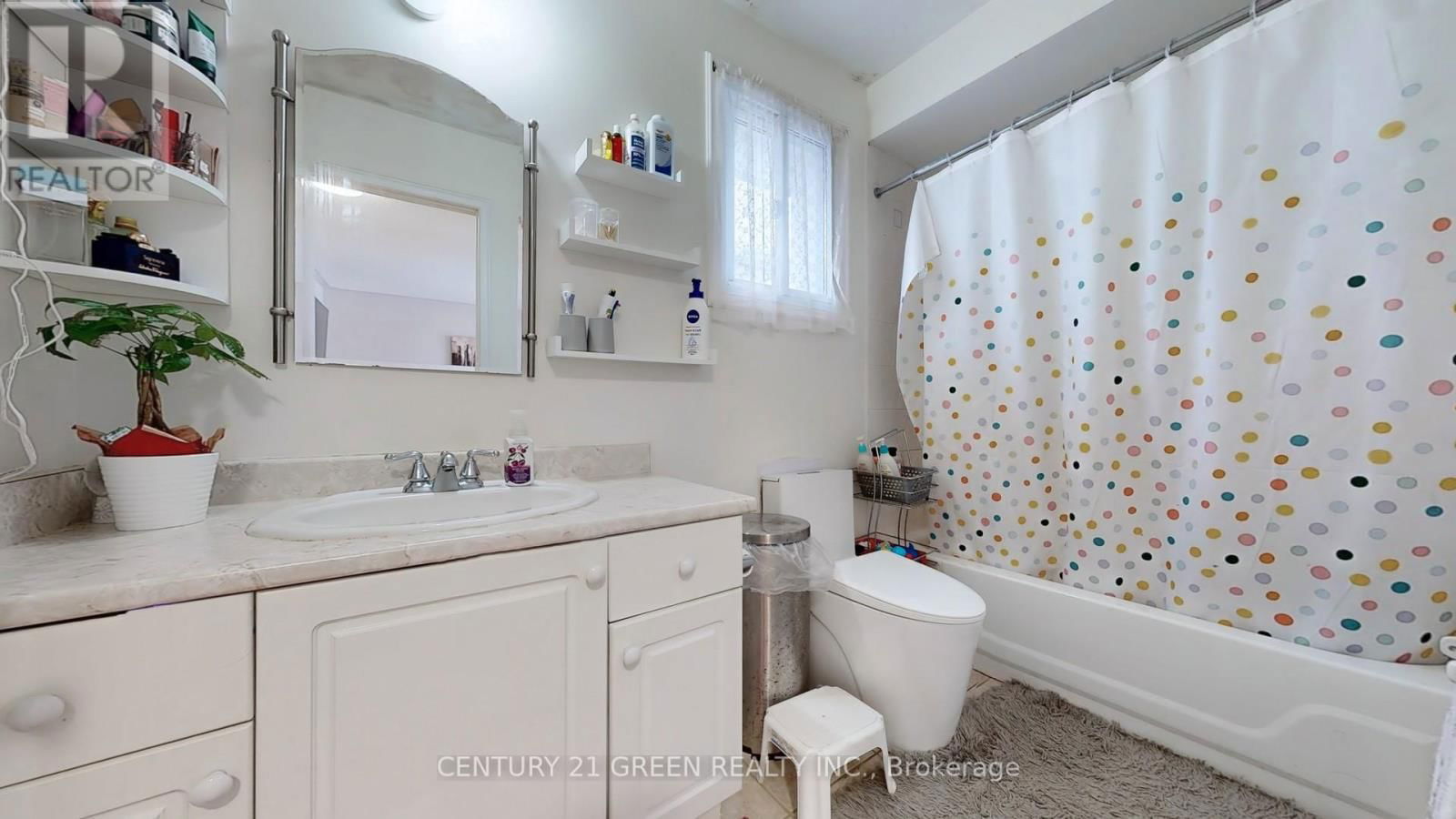 191 CARROLL CRESCENT Image 14