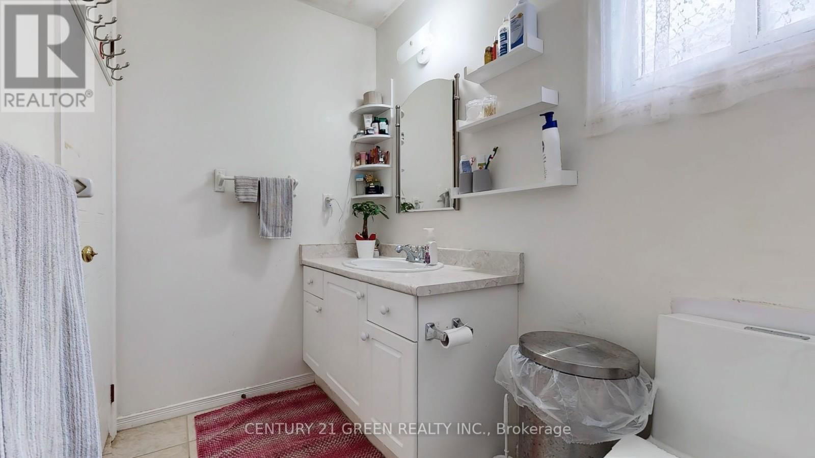 191 CARROLL CRESCENT Image 15
