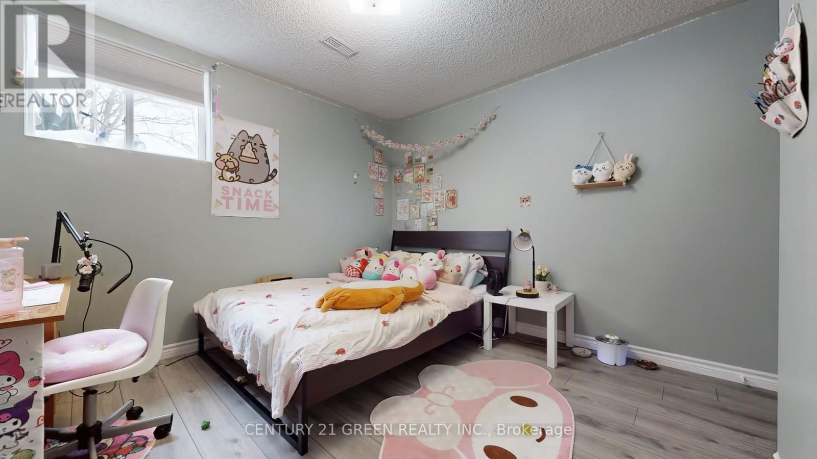 191 CARROLL CRESCENT Image 28