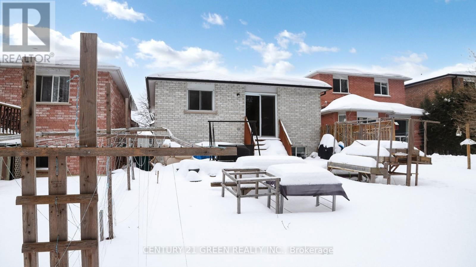191 CARROLL CRESCENT Image 32
