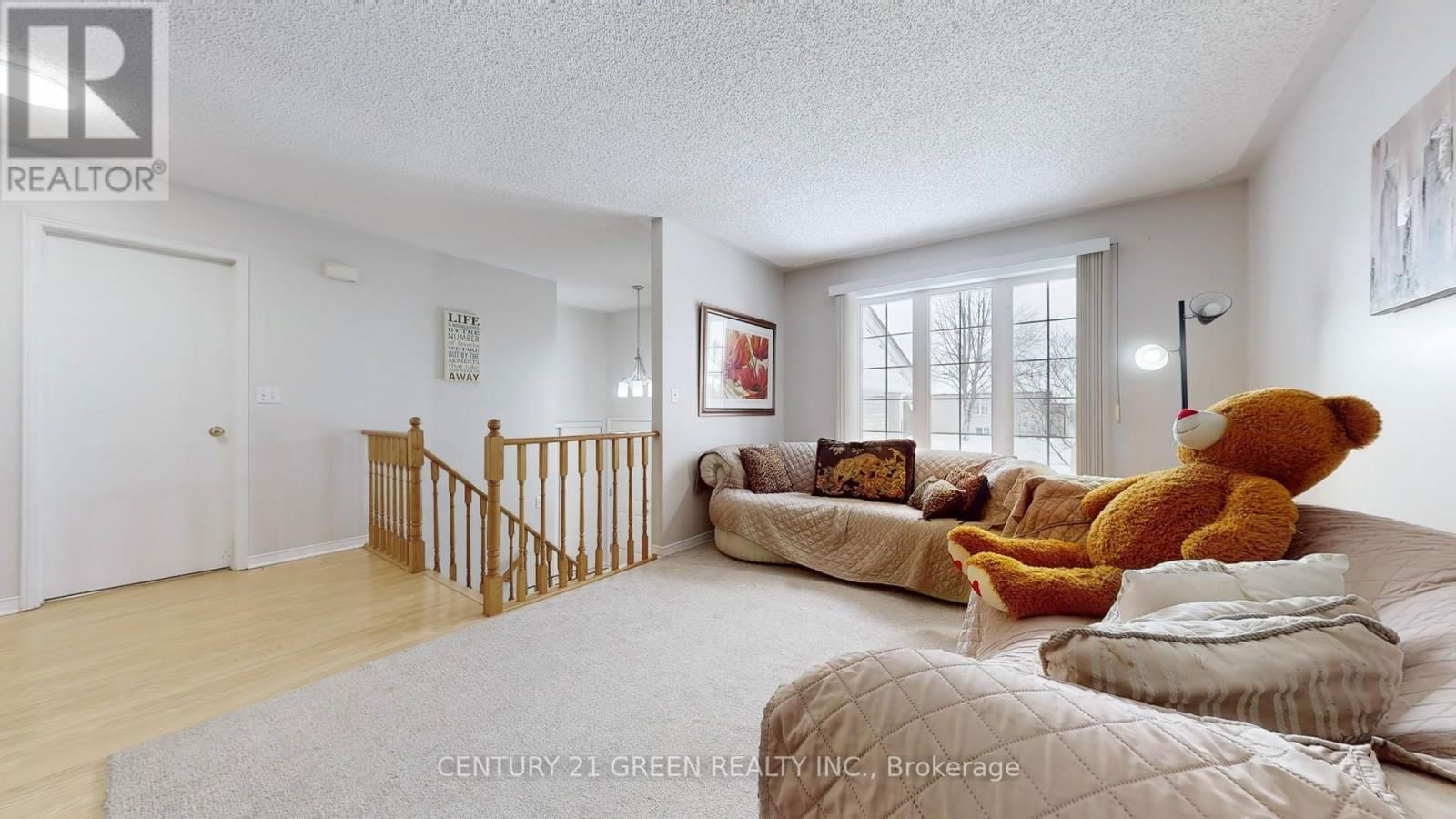 191 CARROLL CRESCENT Image 6