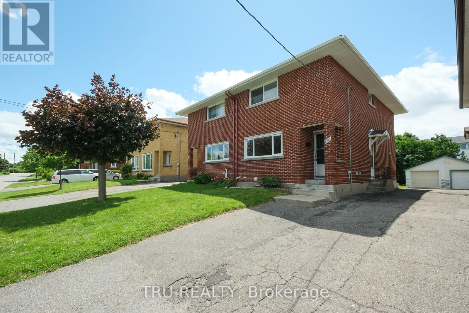 1006 RIDDELL AVENUE SOUTH Image 22