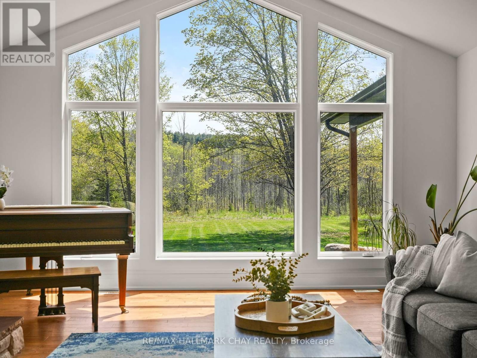 667256 20TH SIDEROAD Image 12
