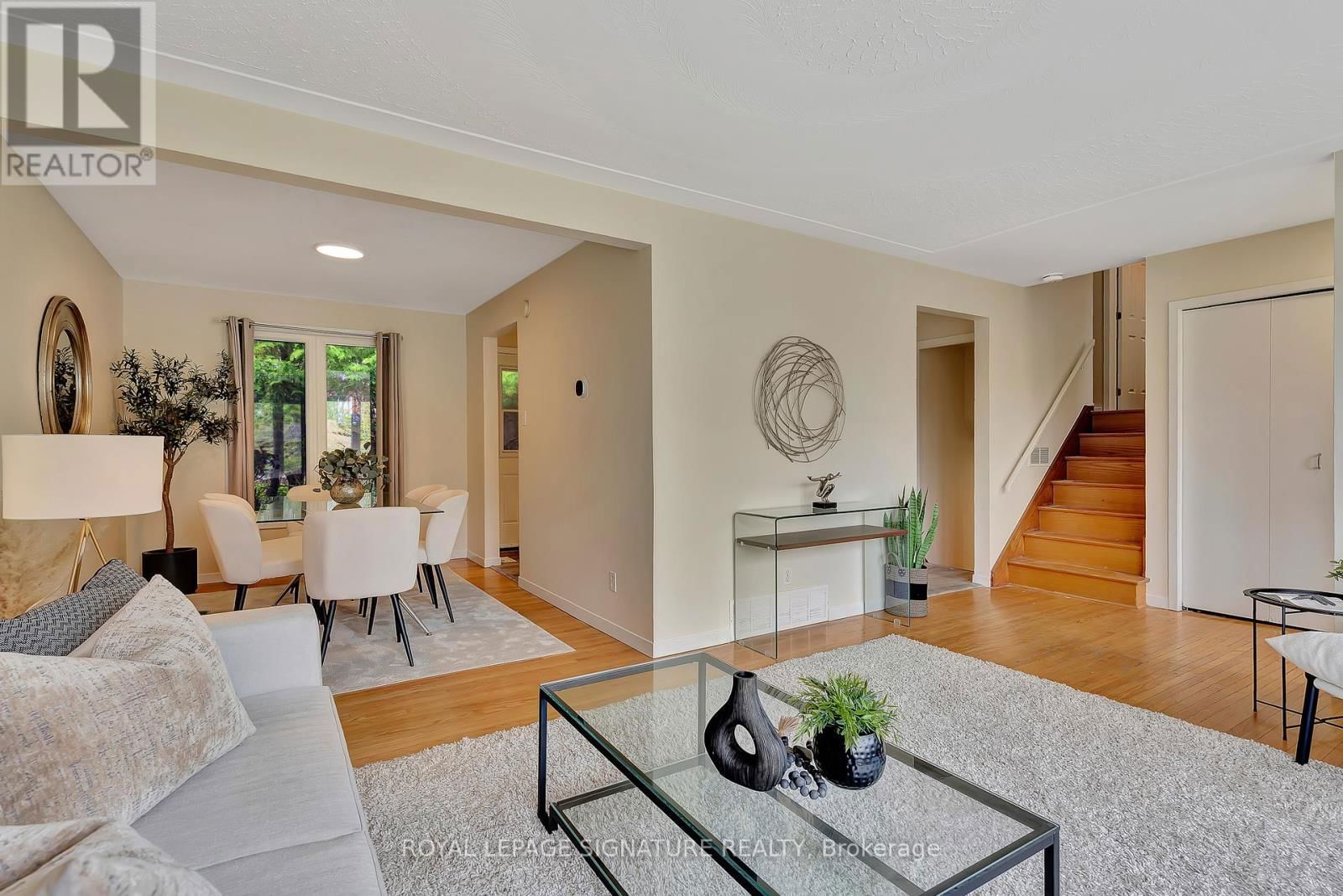 186 CEDARBRAE AVENUE Image 10