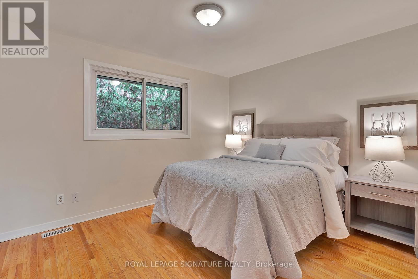 186 CEDARBRAE AVENUE Image 20