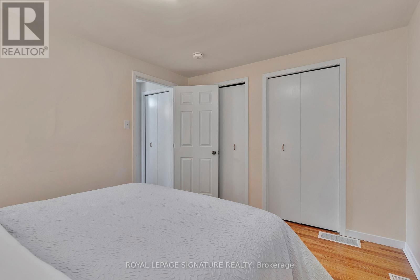186 CEDARBRAE AVENUE Image 21