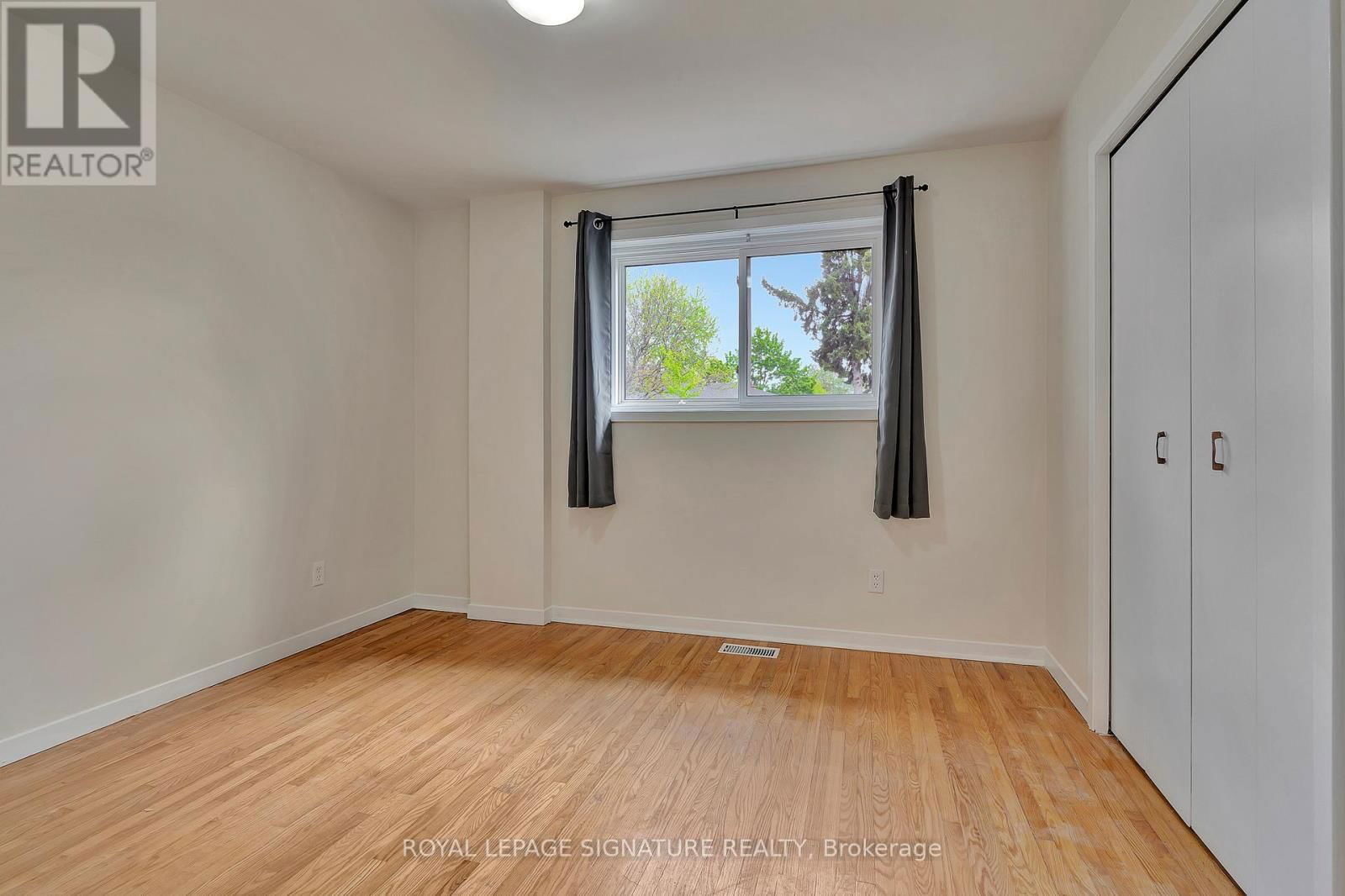 186 CEDARBRAE AVENUE Image 23