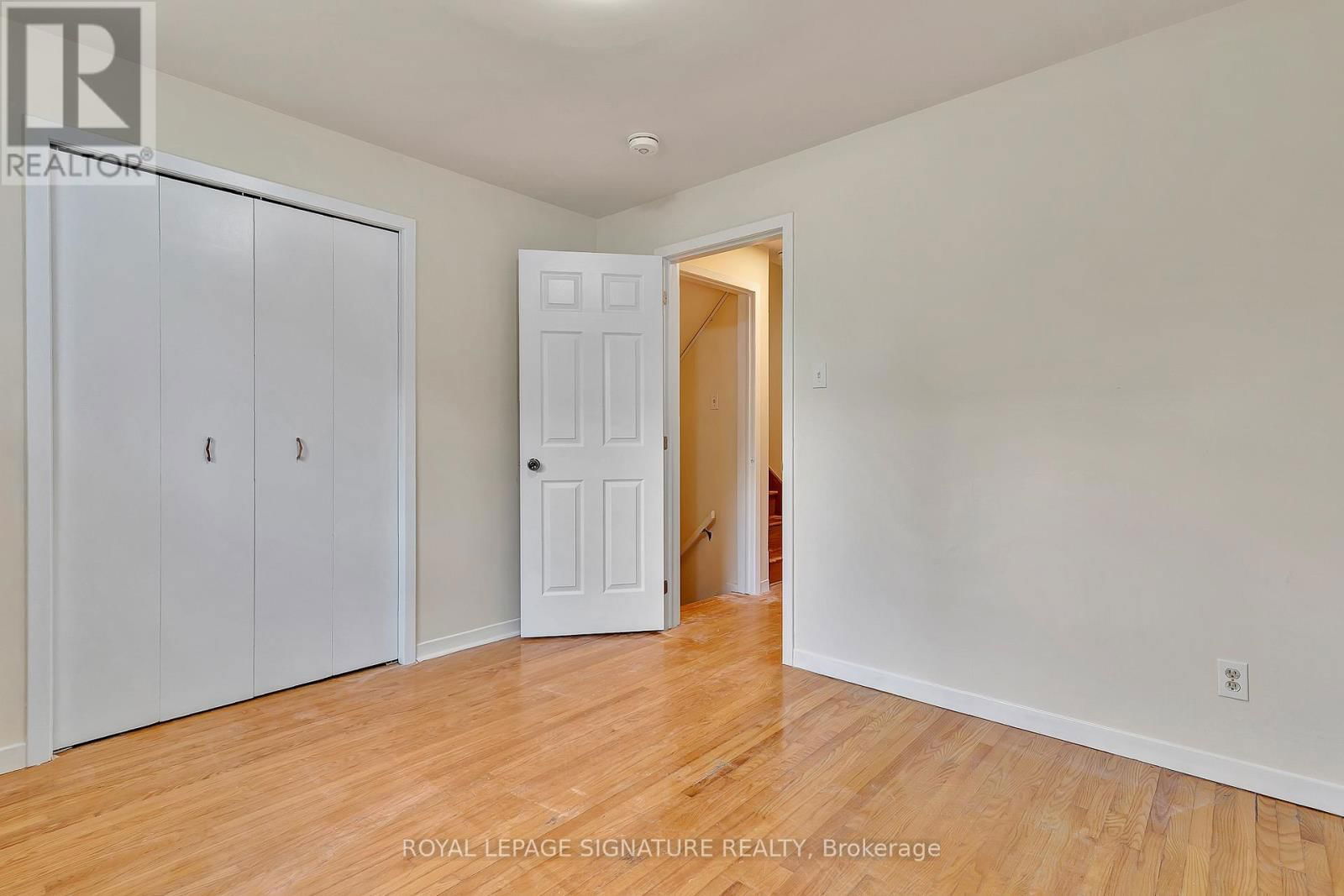 186 CEDARBRAE AVENUE Image 26