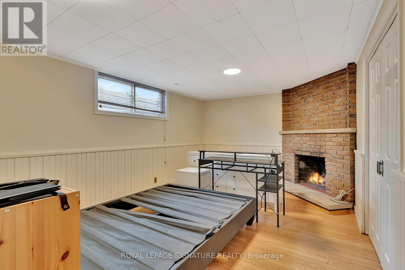 186 CEDARBRAE AVENUE Image 28