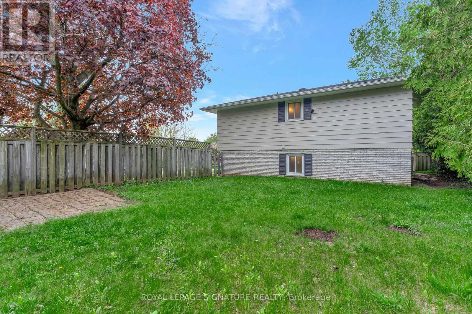 186 CEDARBRAE AVENUE Image 34