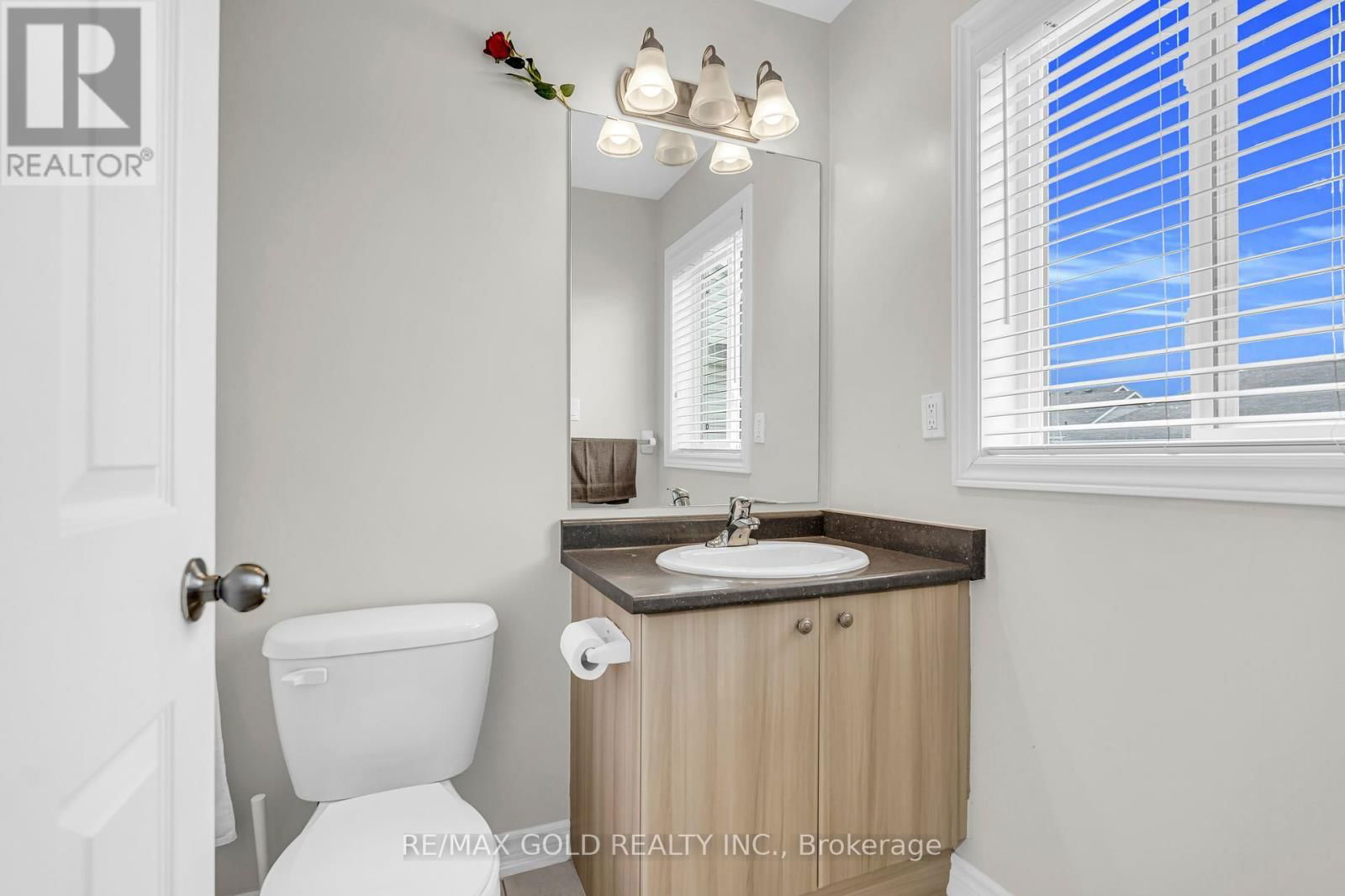 441 TANSLEY STREET Image 21
