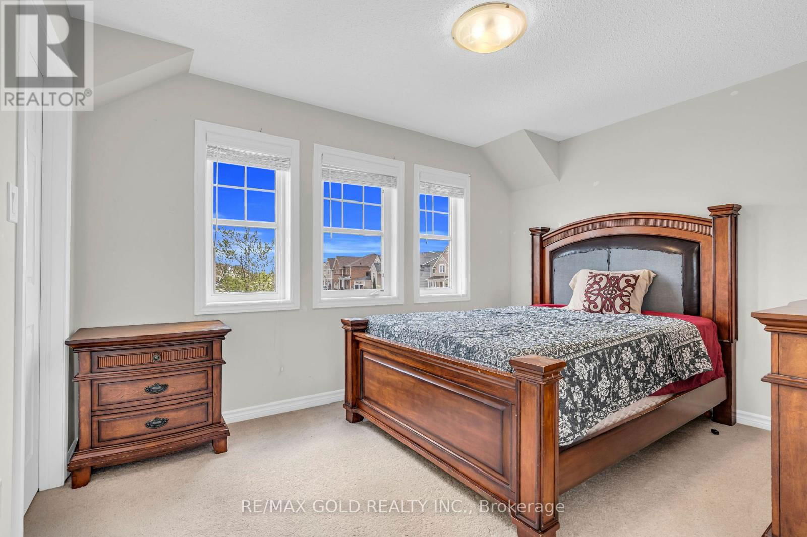 441 TANSLEY STREET Image 22