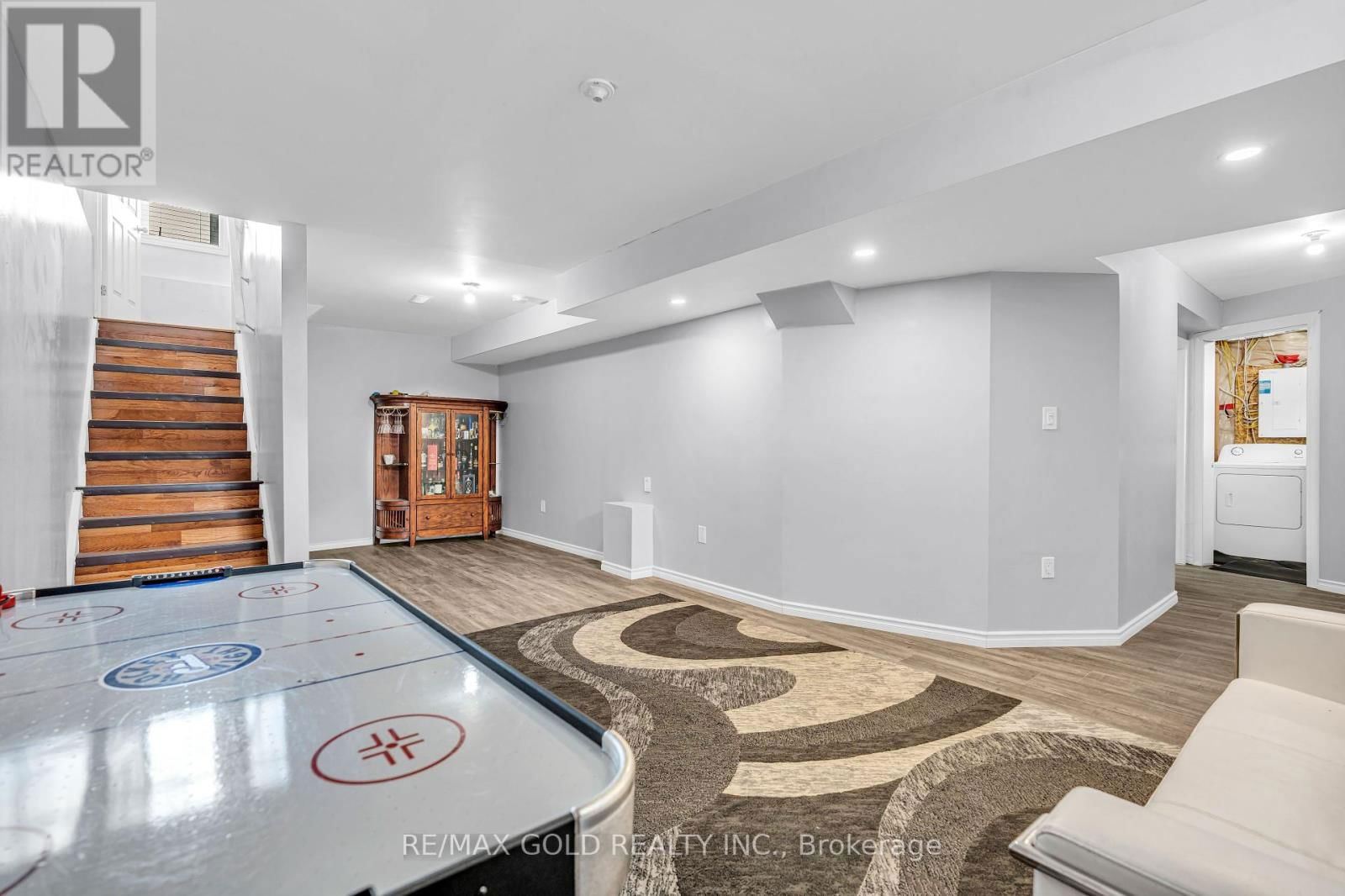 441 TANSLEY STREET Image 28