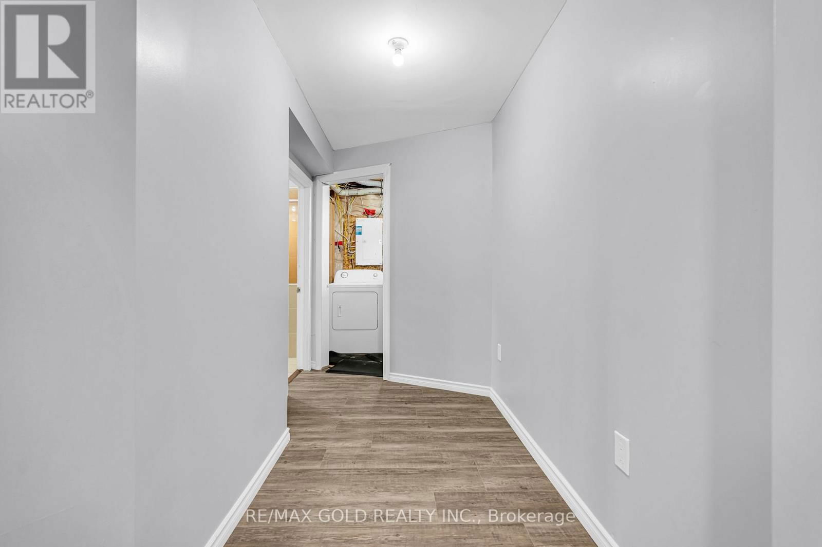 441 TANSLEY STREET Image 31