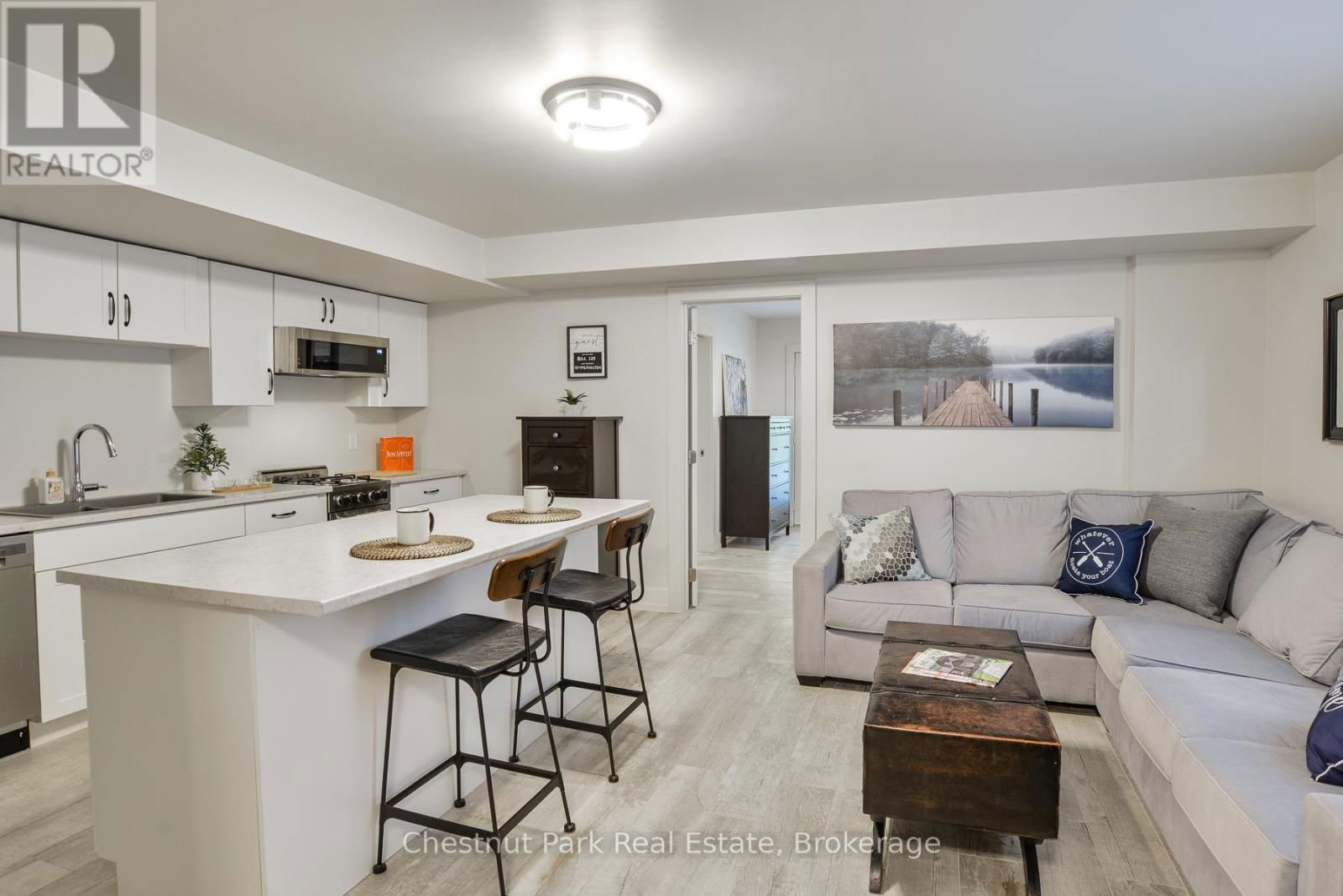 55 ROCKMOUNT CRESCENT Image 30