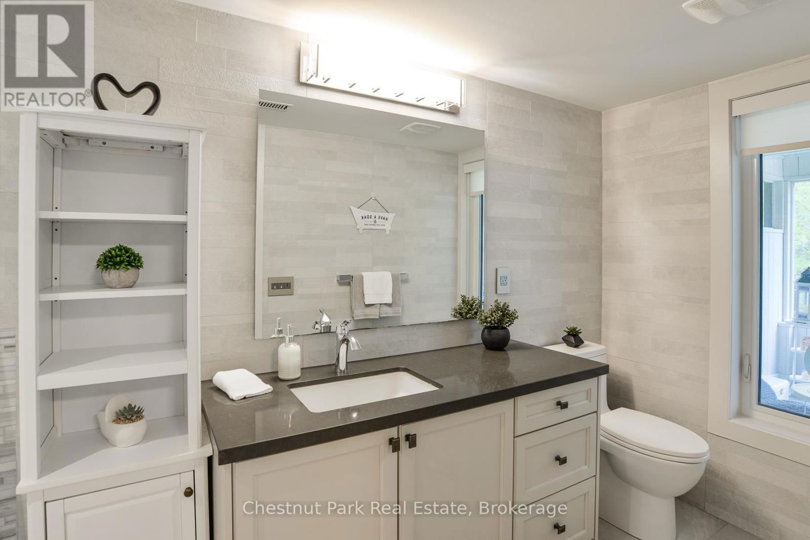 55 ROCKMOUNT CRESCENT Image 33