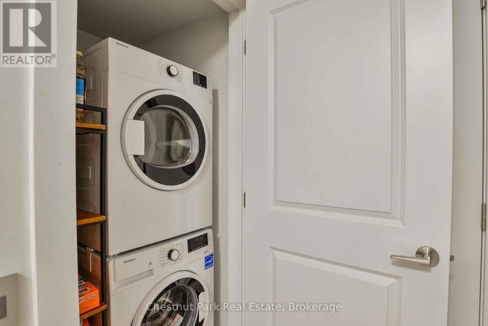 55 ROCKMOUNT CRESCENT Image 36