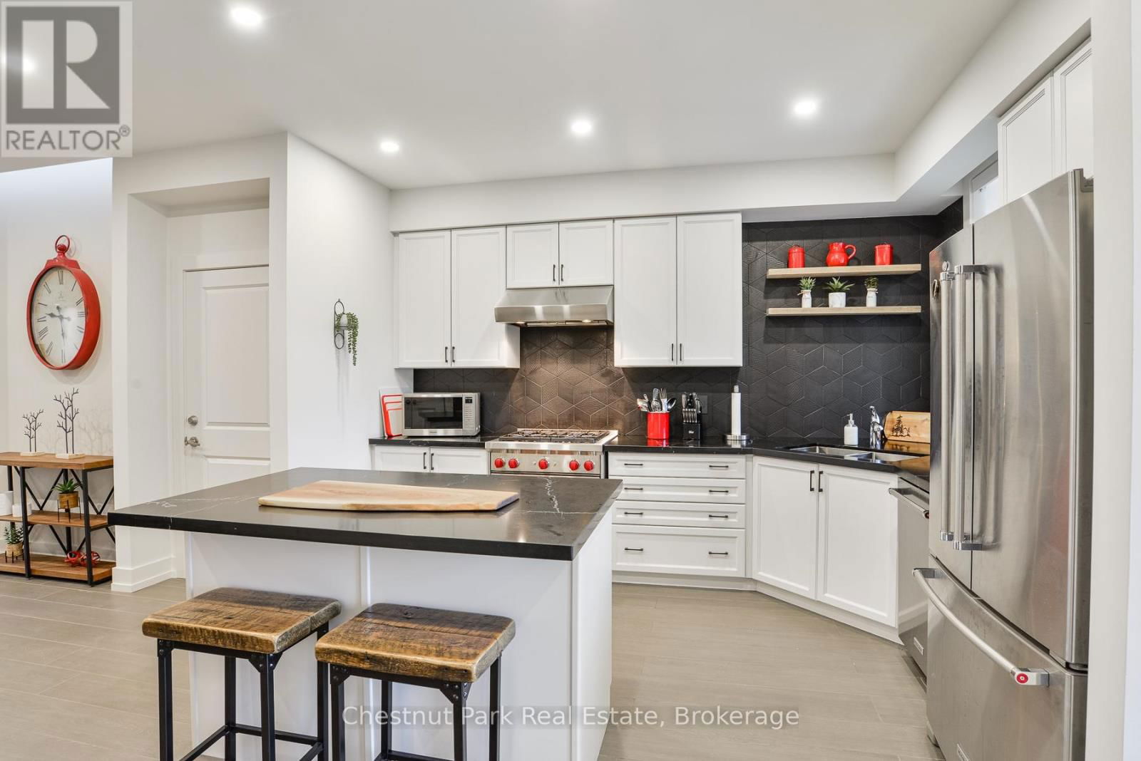 55 ROCKMOUNT CRESCENT Image 7