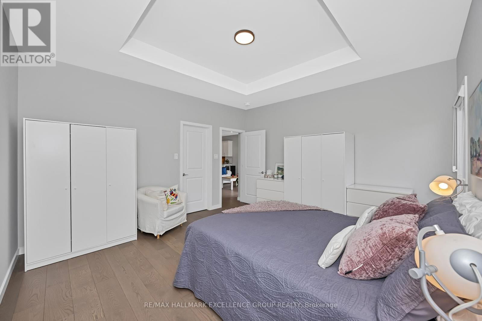628 COBALT STREET Image 17