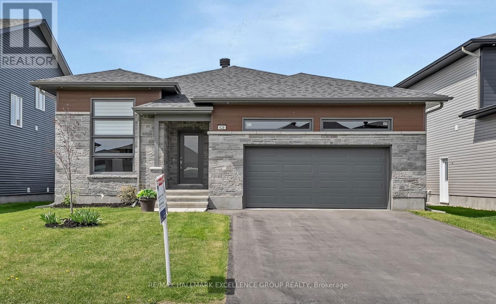 628 COBALT STREET Image 2